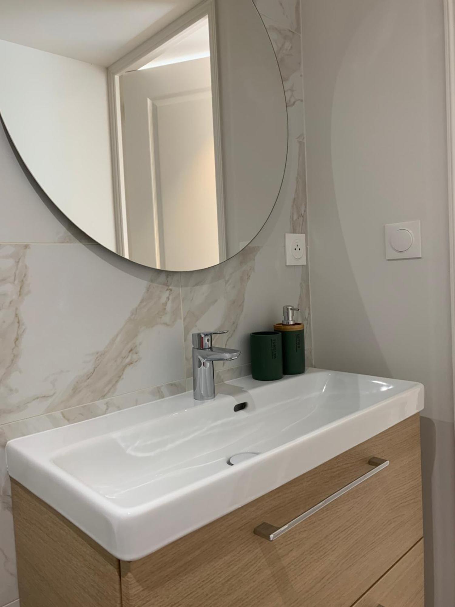 Le Carre Courtois Apartment Luisant Ngoại thất bức ảnh