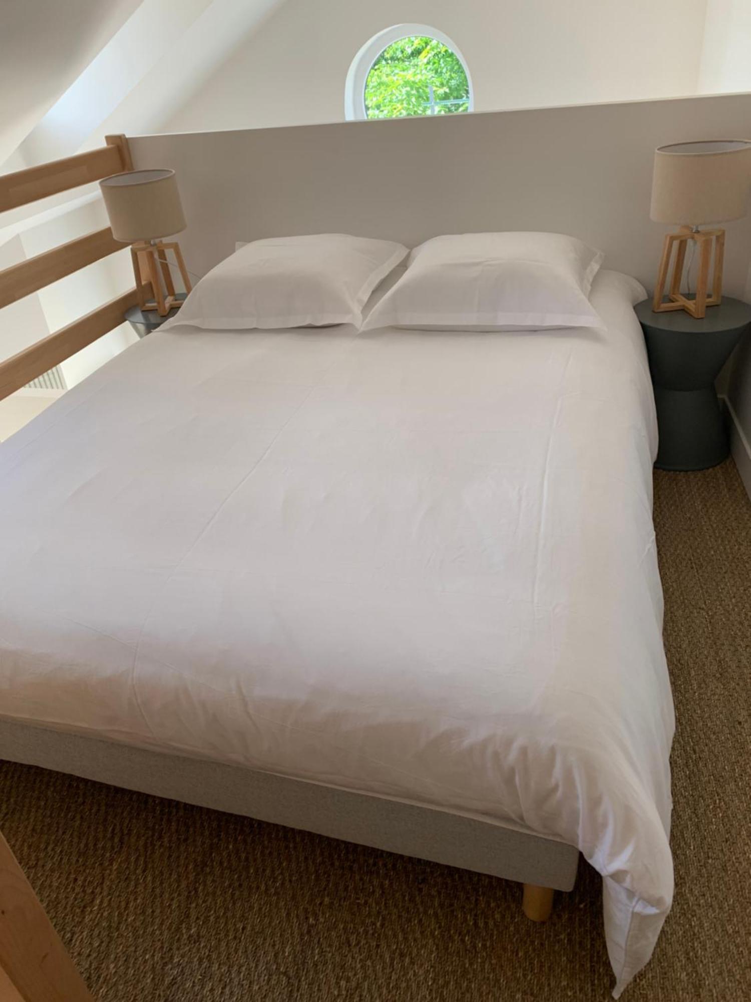Le Carre Courtois Apartment Luisant Ngoại thất bức ảnh