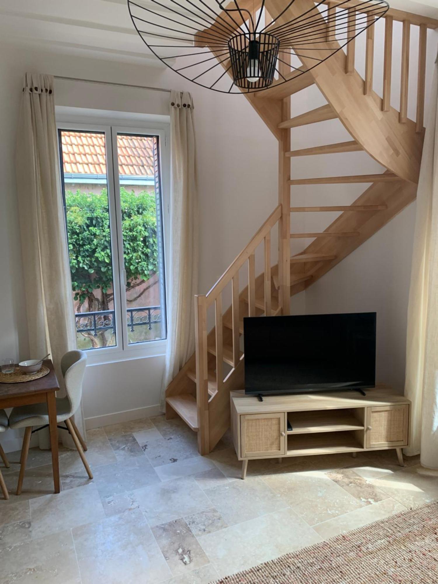 Le Carre Courtois Apartment Luisant Ngoại thất bức ảnh