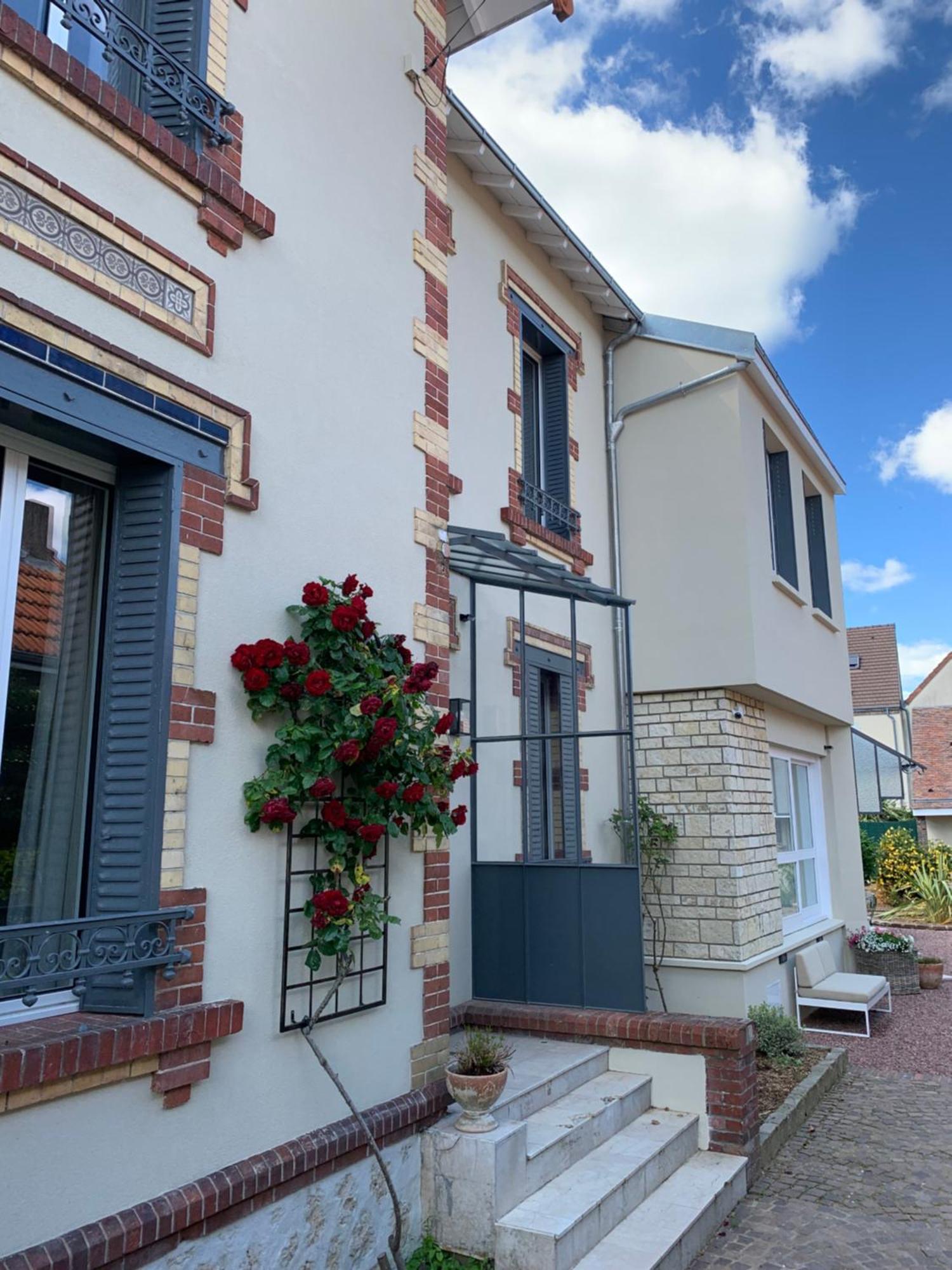 Le Carre Courtois Apartment Luisant Ngoại thất bức ảnh